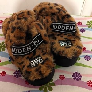 Leopard Print Faux Fur Sandals size 9